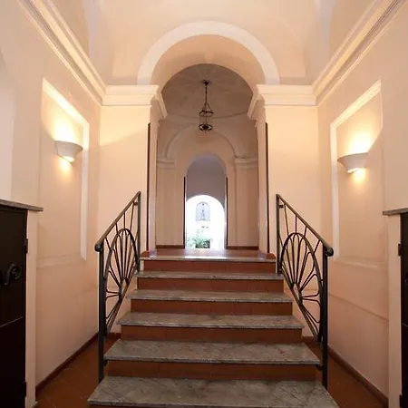 Apartment Colosseum Secret *